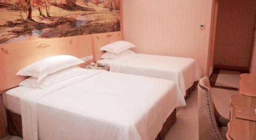 Vienna Classic Hotel Guangdong Yangxi Moon Bay Bagian luar foto
